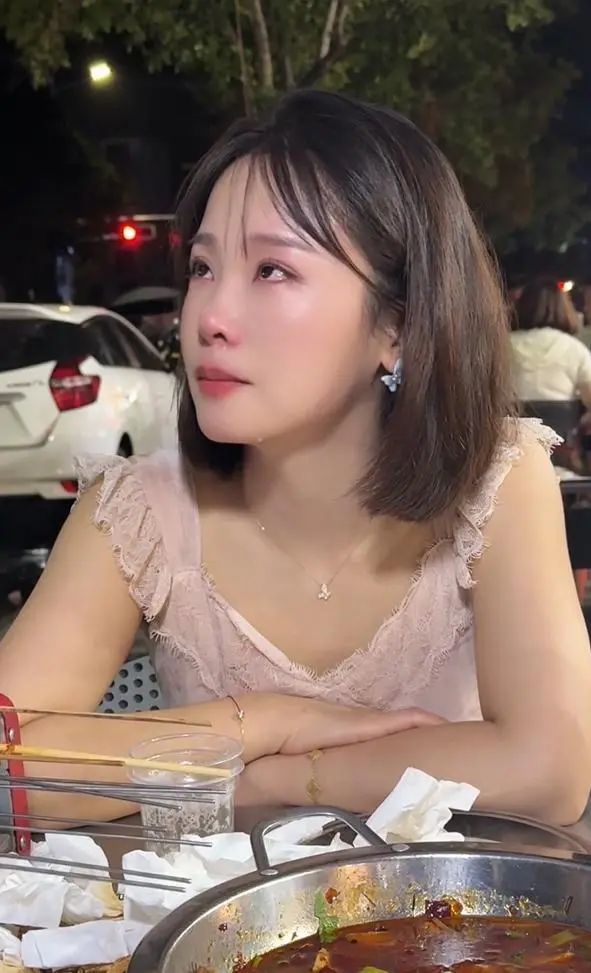 泪眼婆娑是什么意思解释一下