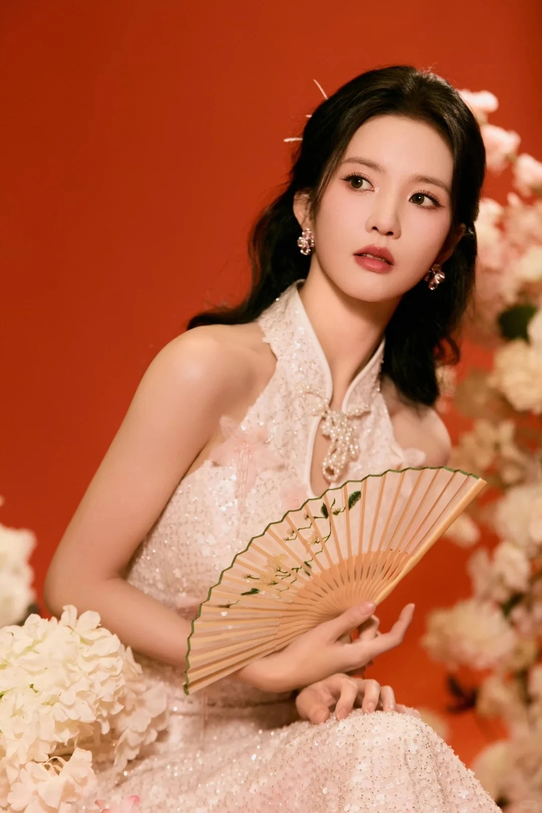 回眸一笑百媚生 是什么意思