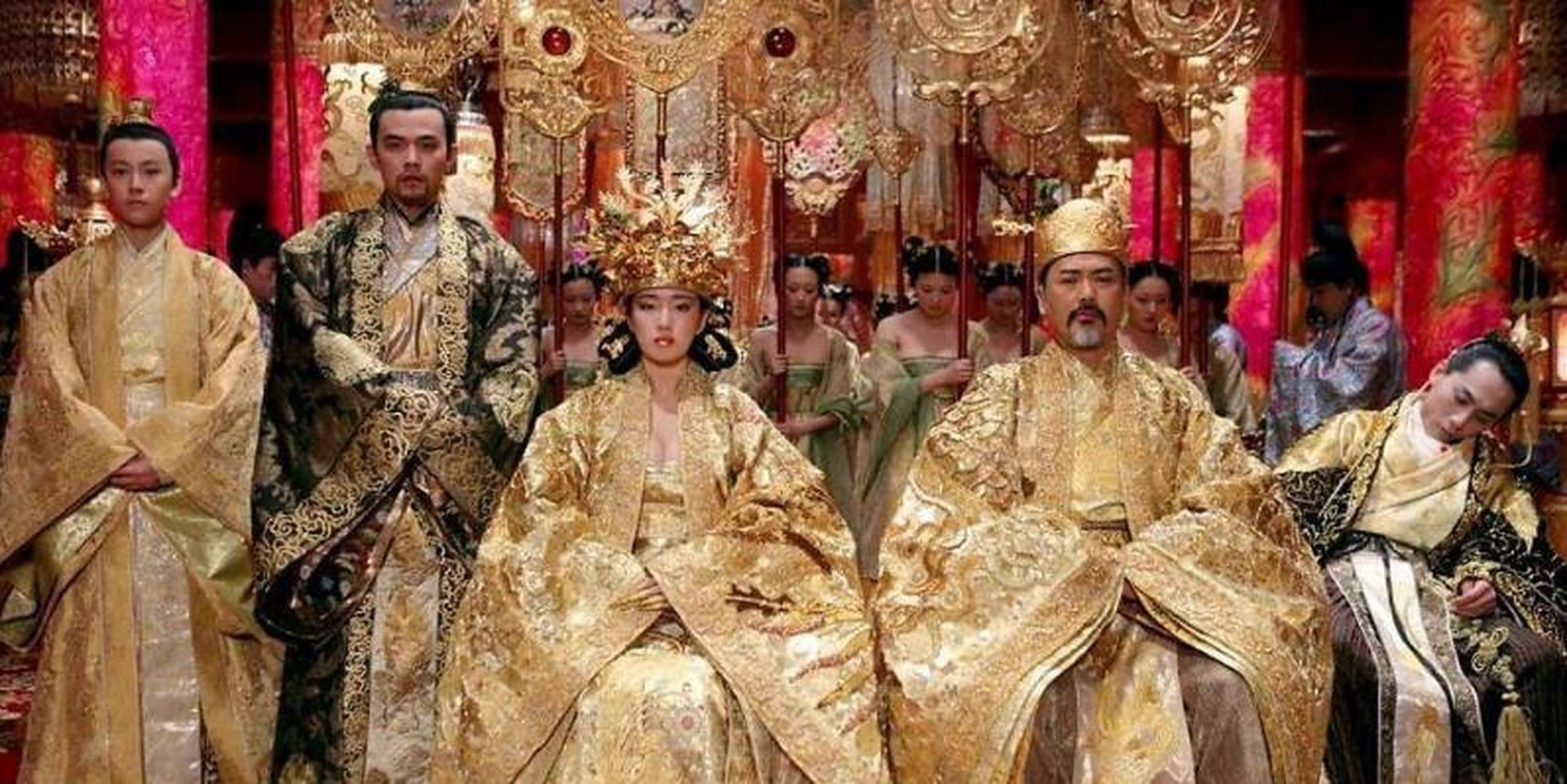 满城尽带黄金甲剧情怎么样